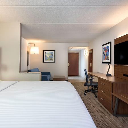 Holiday Inn Express & Suites Charlotte Arpt-Belmont By Ihg Ngoại thất bức ảnh