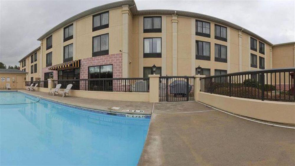 Holiday Inn Express & Suites Charlotte Arpt-Belmont By Ihg Ngoại thất bức ảnh