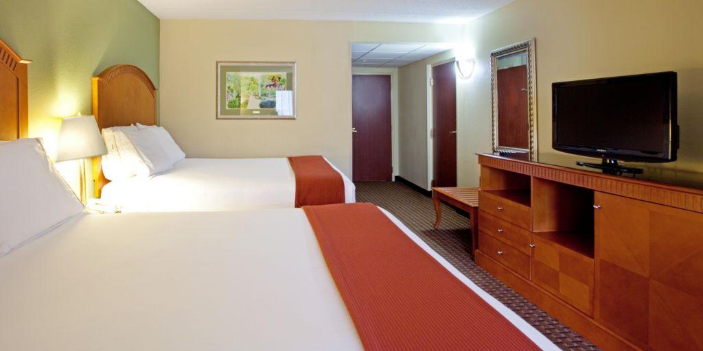 Holiday Inn Express & Suites Charlotte Arpt-Belmont By Ihg Ngoại thất bức ảnh