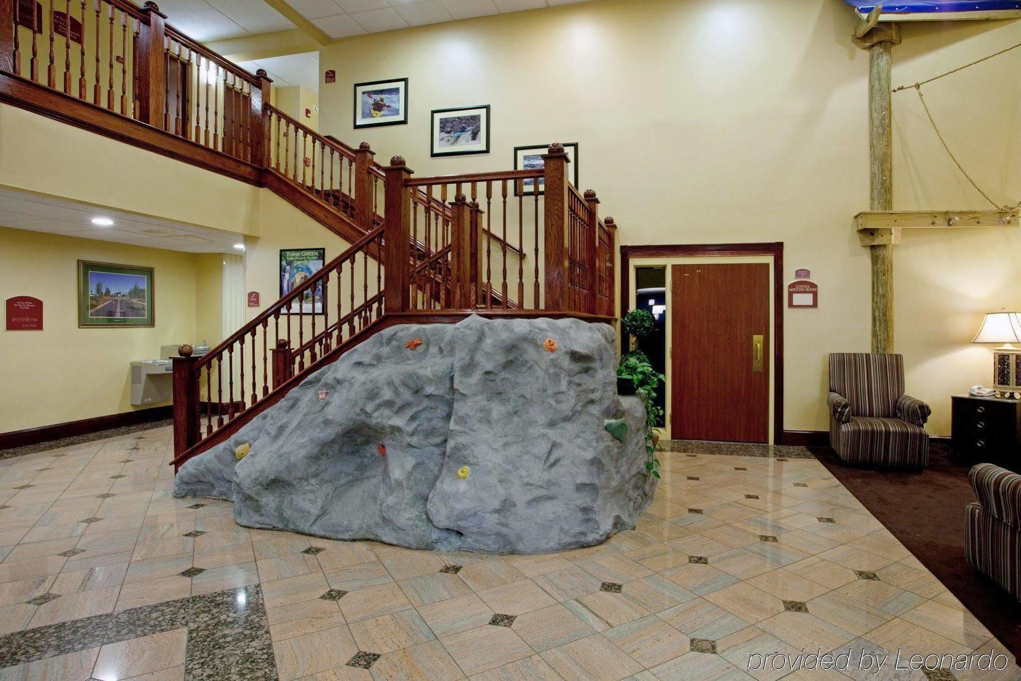 Holiday Inn Express & Suites Charlotte Arpt-Belmont By Ihg Ngoại thất bức ảnh